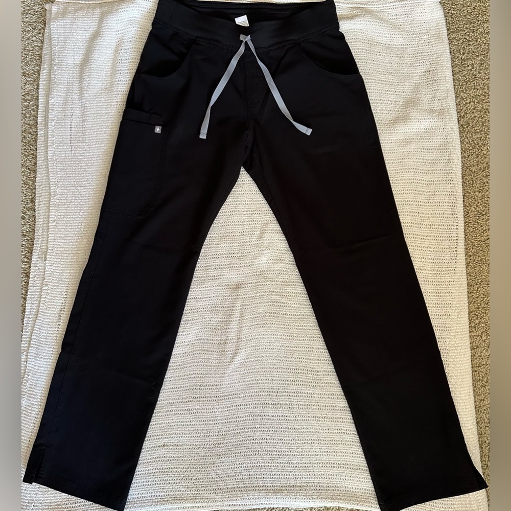 Figs Kade Cargo Scrub Pants Size Small - Black